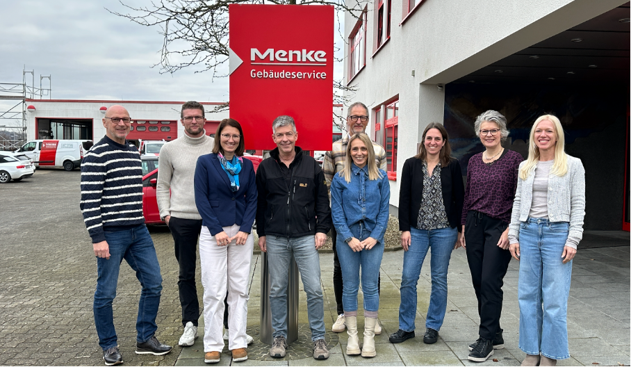 Menke Start Team.png